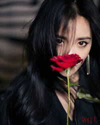 杨幂烟熏妆美照(11)
